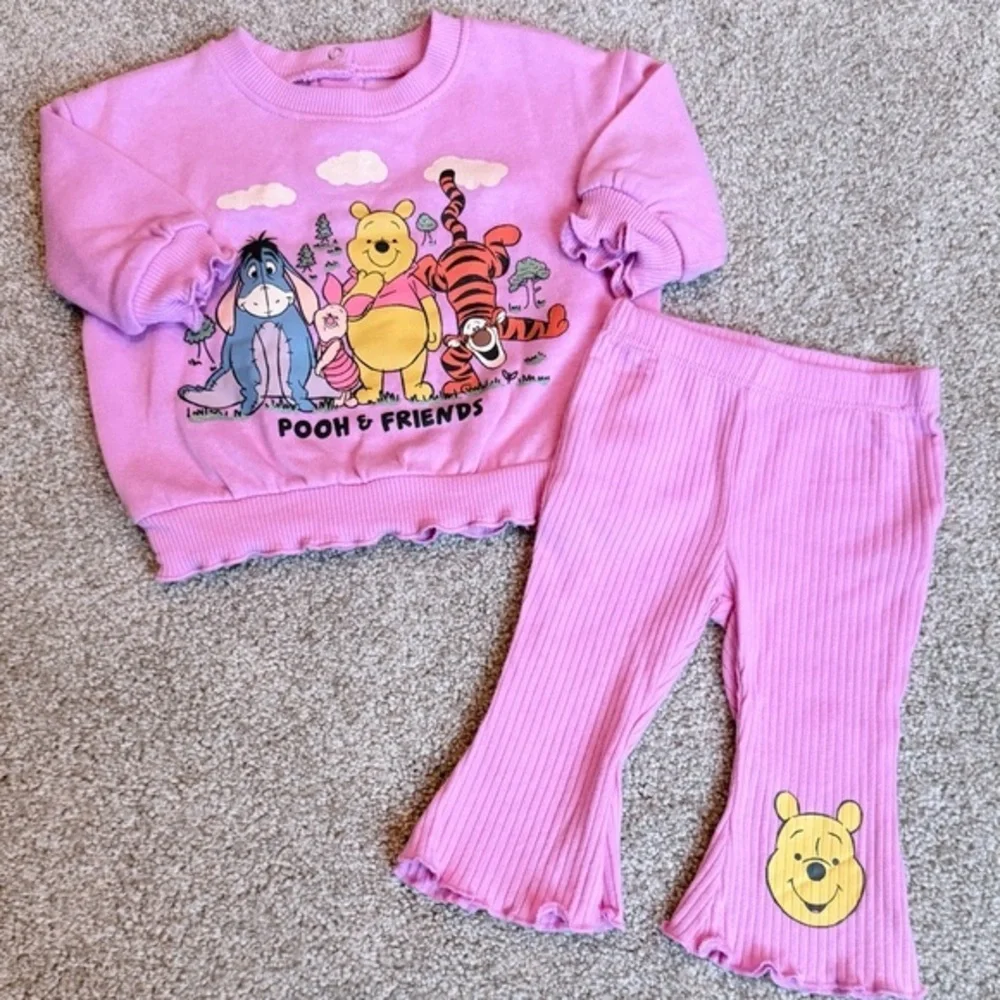 NWT Disney Baby Pooh & Friends two piece outfit size 0-3 months